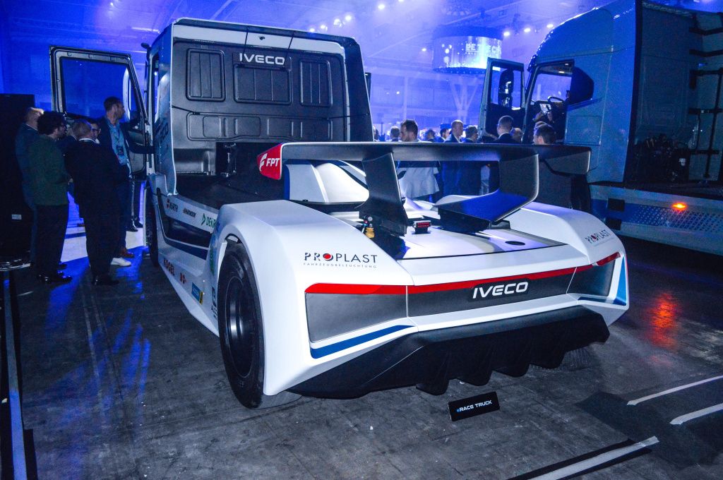 GALERIE FOTO | Iveco prezintă camionul 100% electric S-eWay - Imagine 16