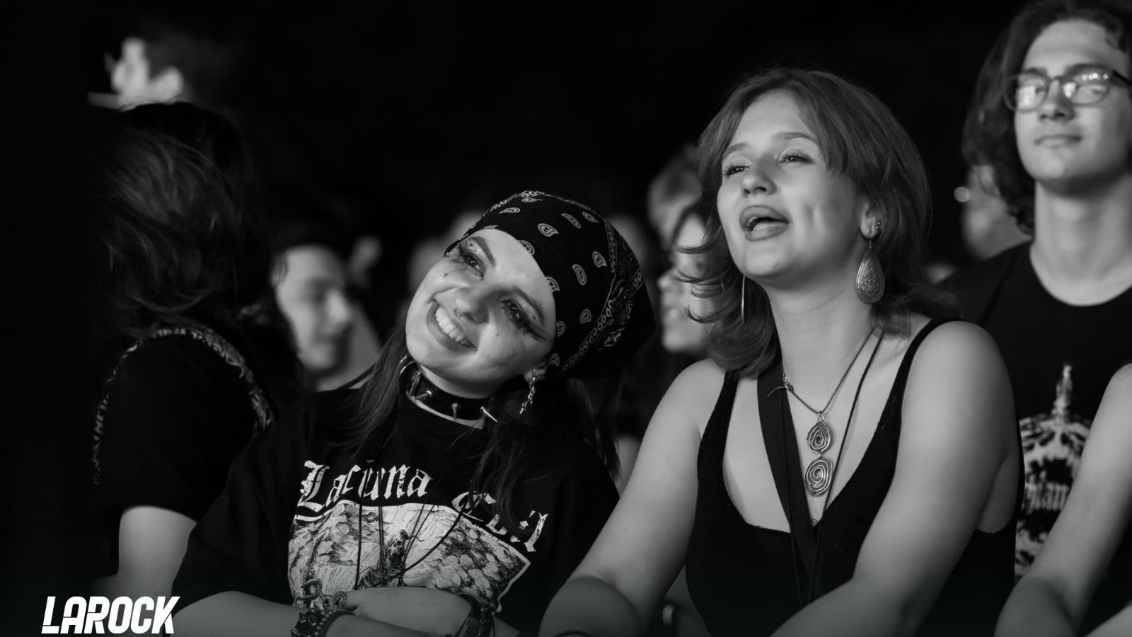 Tot ce trebuie să știi despre festivalul LAROCK la Domeniul Cantacuzino: trupe, activări și sistemul de acces