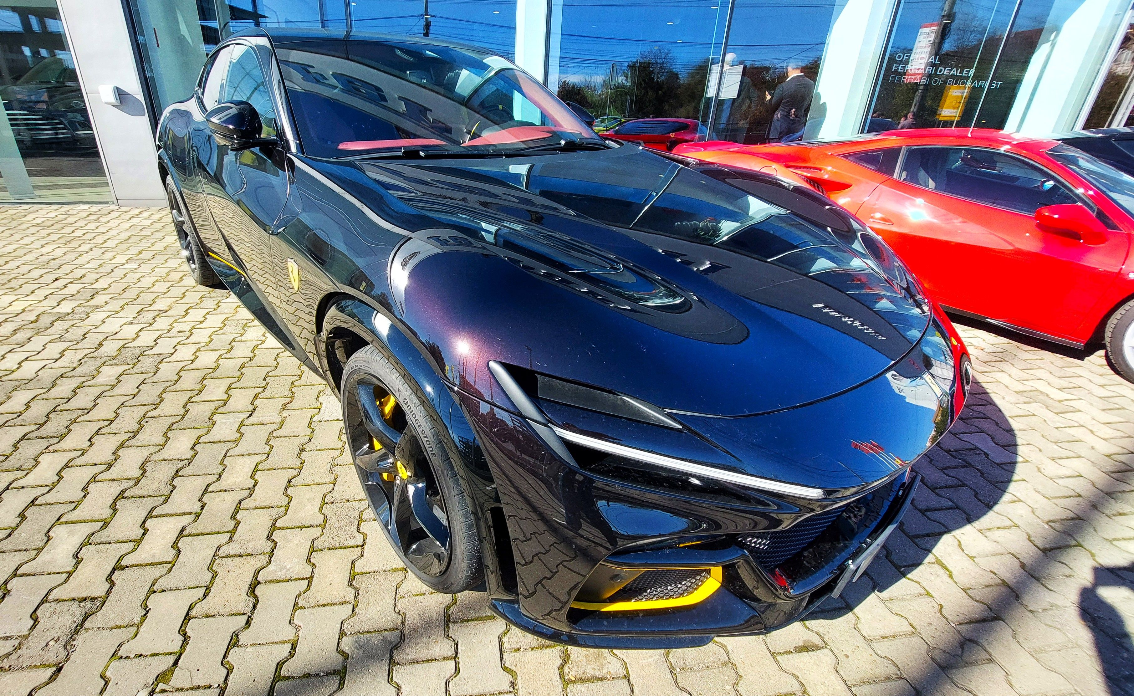 GALERIE FOTO | Ferrari a inaugurat showroom-ul de la București și a adus în premieră noul model Amalfi - Poza 49