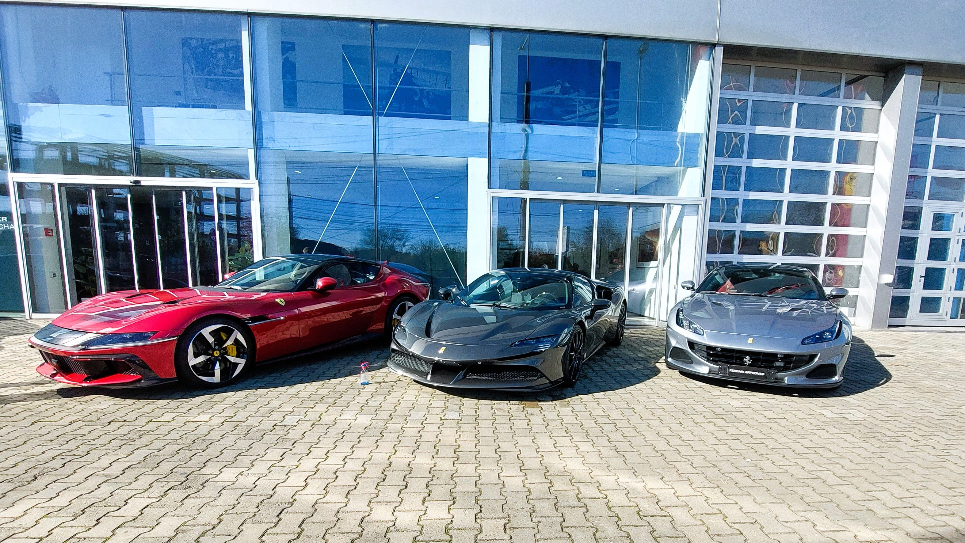 Angajații Ferrari, niște fericiți: Au primit bonusuri de aproape 15.000 de euro mulțumită profiturilor record din 2025
