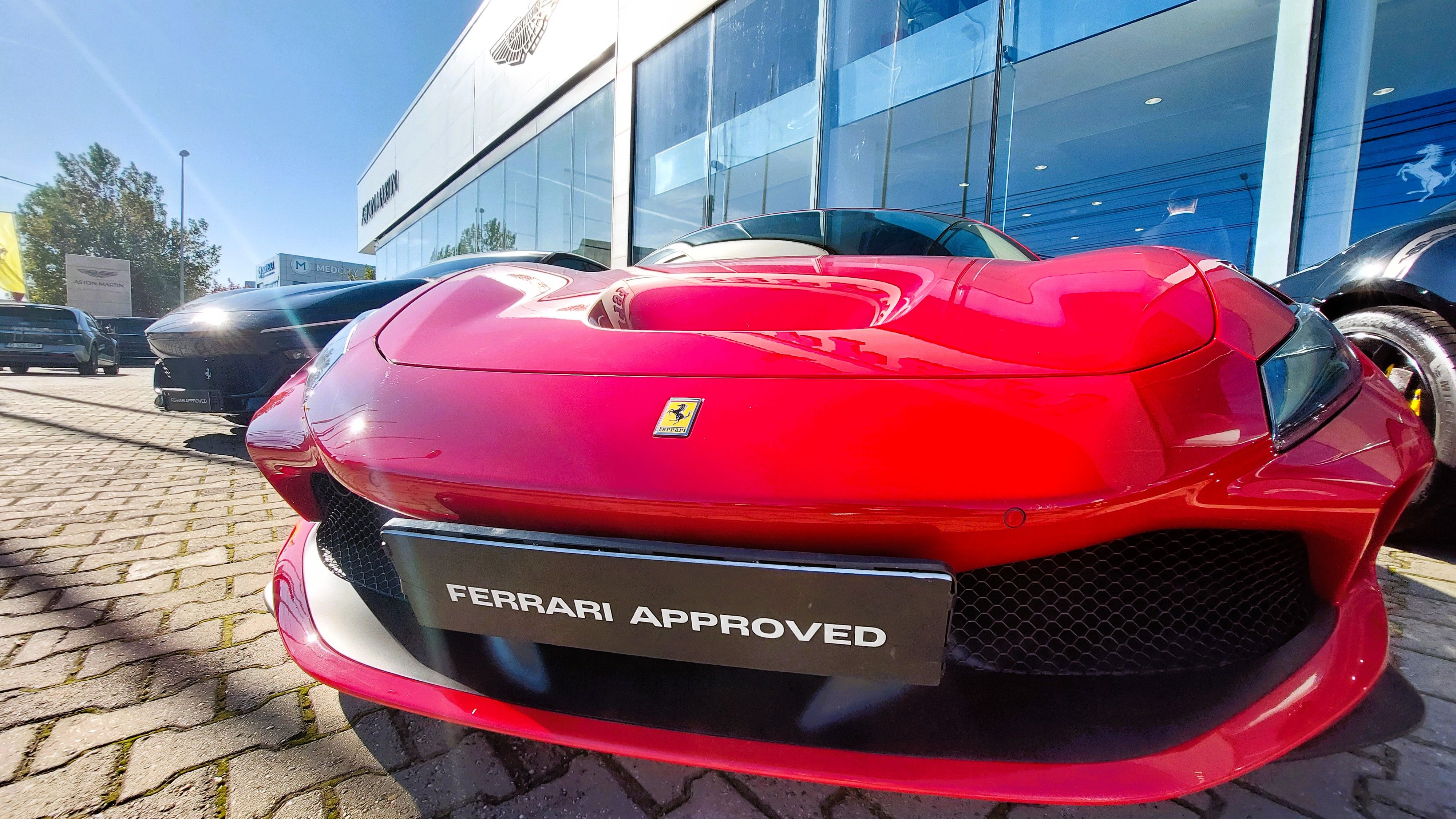 GALERIE FOTO | Ferrari a inaugurat showroom-ul de la București și a adus în premieră noul model Amalfi - Poza 59