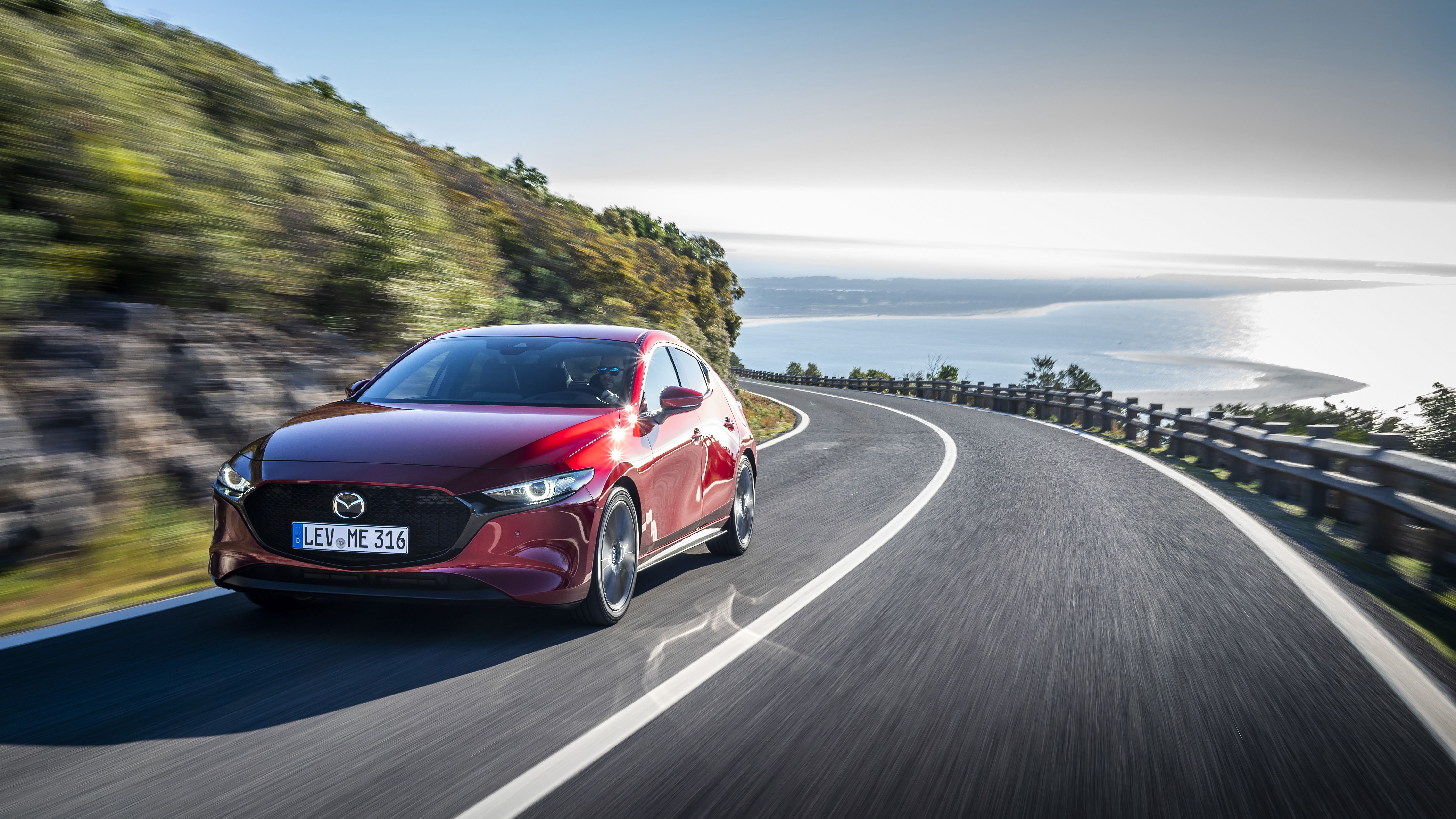 Test drive cu a patra generatie Mazda3: progrese mari pentru modelul japonez
