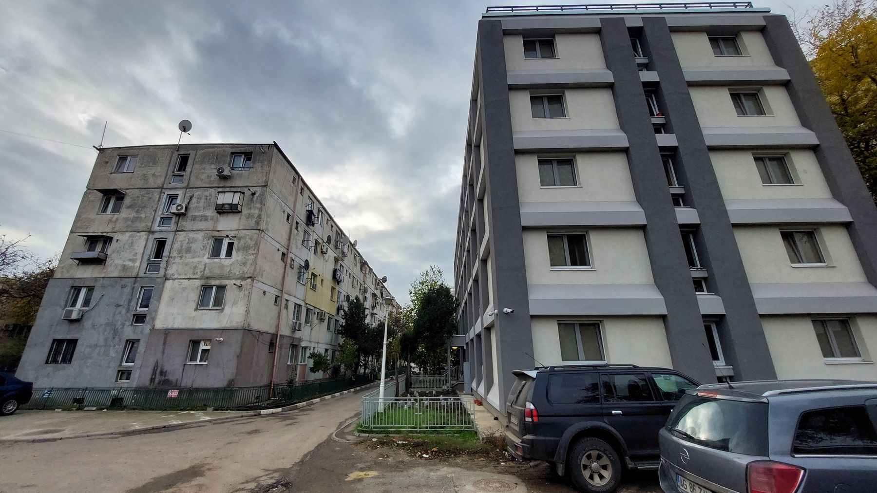 FOTO| Campania pentru Primăria București: Cum dezinformează Simion și Anca Alexandrescu prin comparația înșelătoare a blocurilor de imigranți din Militari