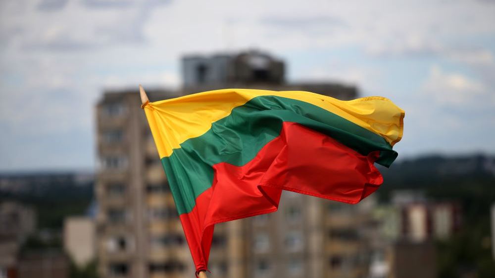 Lituania trimite încă două obuziere în Ucraina, după ce le-a reparat