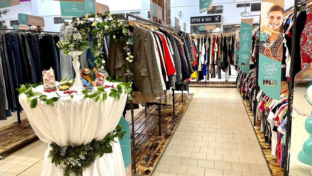 Programul Auchan pentru haine second hand ajunge și în Timișoara