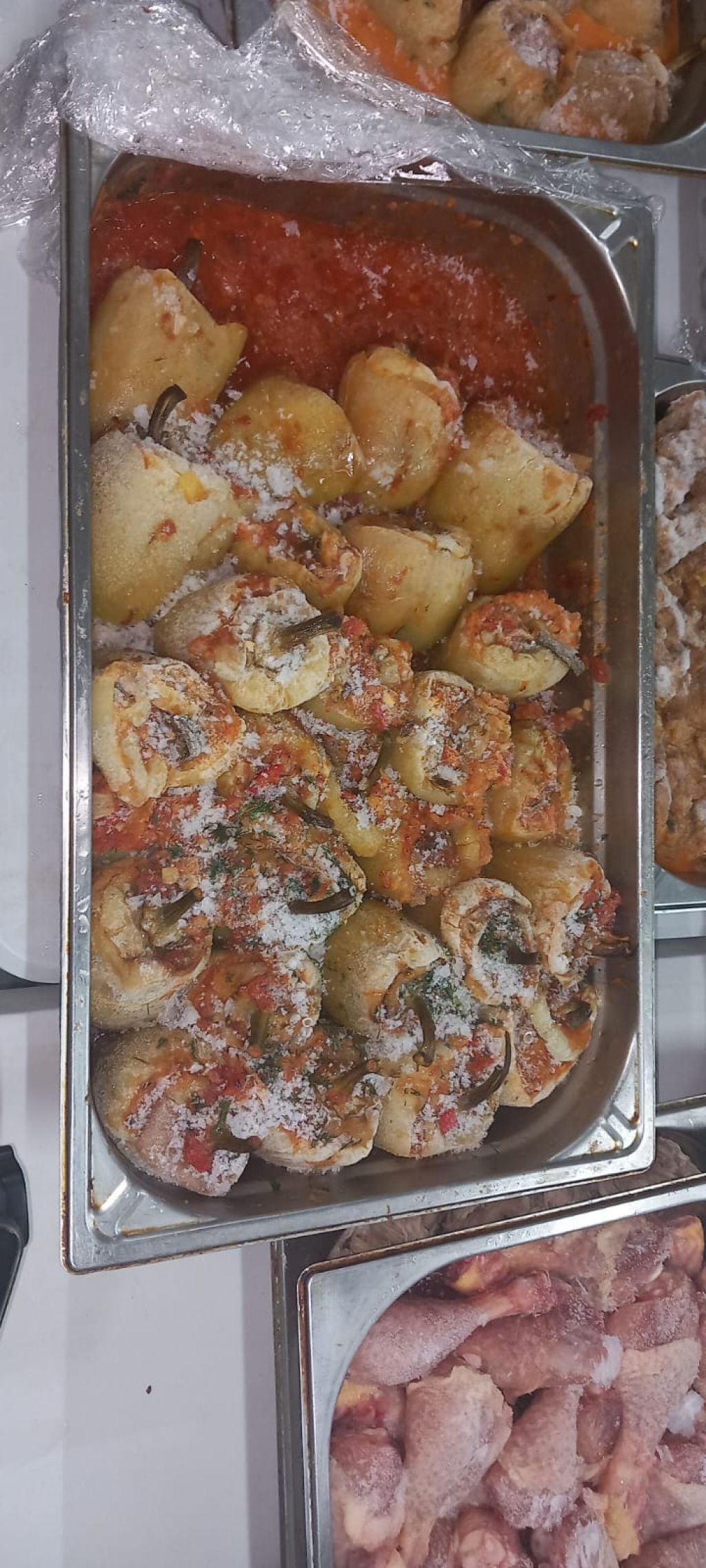 FOTO | Piedone a închis restaurantul din Parlament: Aleșii rămân fără cantină timp de 6 luni - Imagine 10