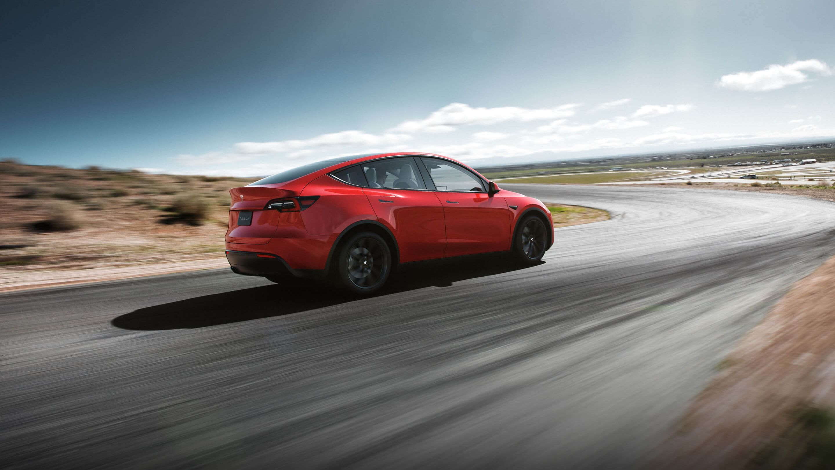 Italia vrea să atragă Tesla și un constructor auto chinez să producă mașini în „Cizmă”
