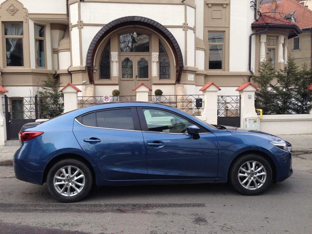 Mazda 3 sedan facelift - Imagine 3