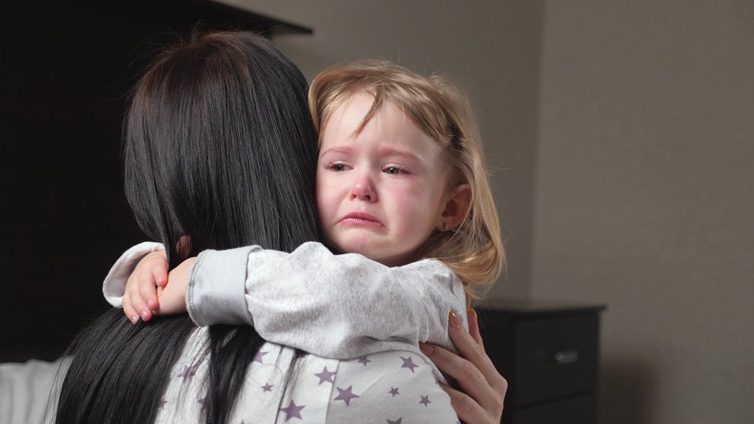 Studiu Empria: Peste 7.000 de copii au căzut de la înălțime în România. 70% dintre accidente puteau fi prevenite