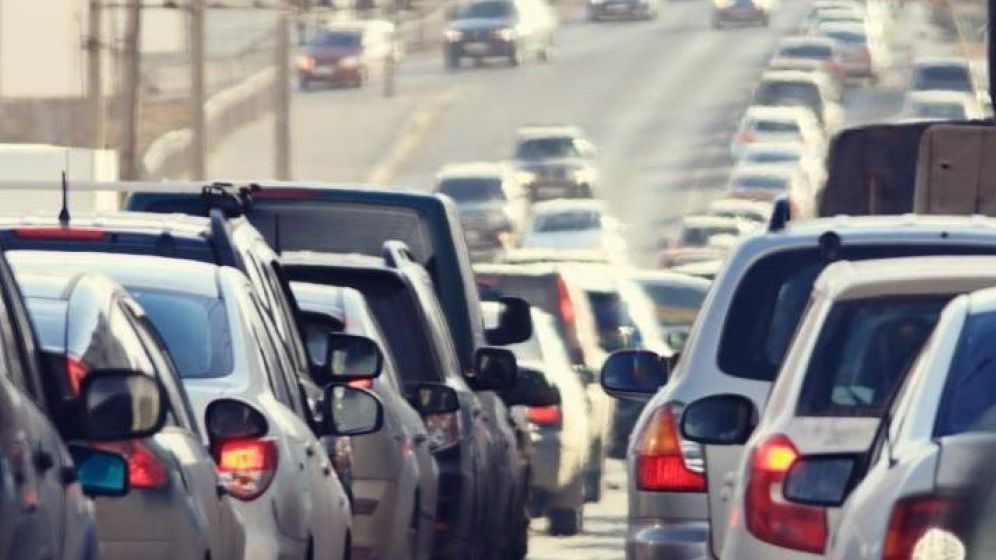 Aglomeratie infernala de la Predeal pana la Bucuresti: Mergem cu 13 km/h, in medie