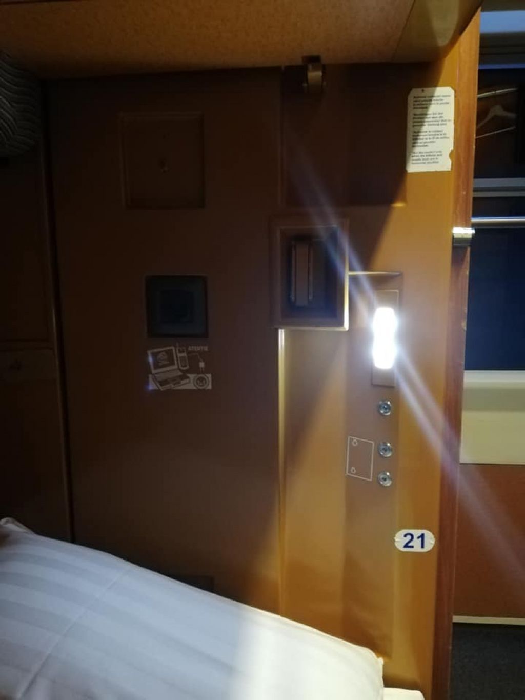 Cum arata cele mai moderne vagoane ale CFR Calatori - Imagine 5