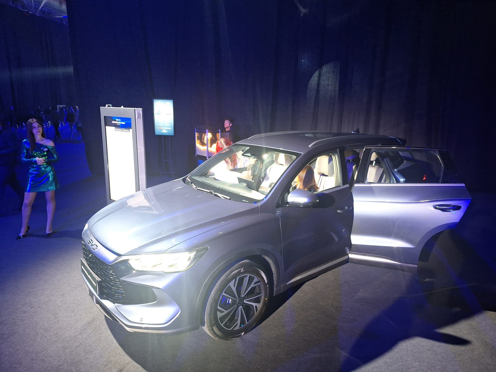 FOTO | BYD aduce în România noul Sealion 5, SUV mai mare și mai ieftin decât Dacia Bigster - Poza 5