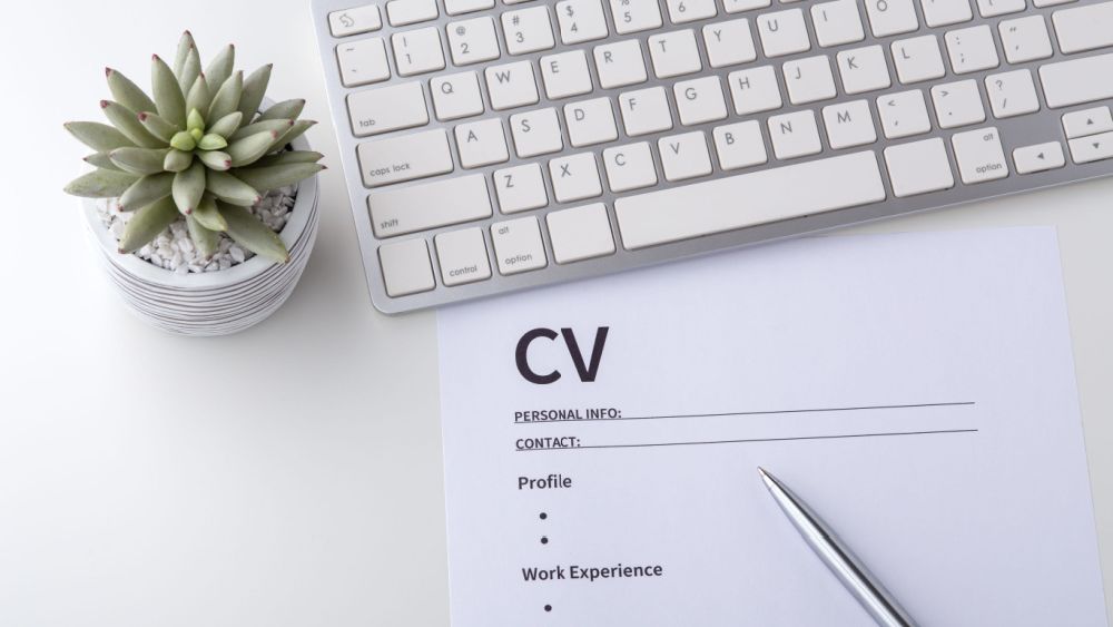 August, o lună fierbinte, care a încins căutările de joburi. Cele mai multe CV-uri s-au trimis la companii din retail