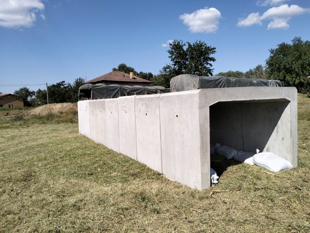 Cum arată adăposturile care ar trebui să-i protejeze pe românii de la graniță de atacurile rus - Imagine 6