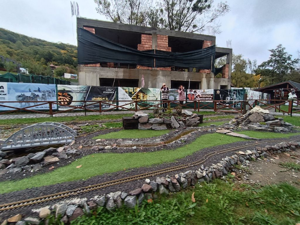 GALERIE FOTO: Parcul Mini Transilvania sau cum să faci un tur în Ardeal în mai puțin de o oră - Imagine 1