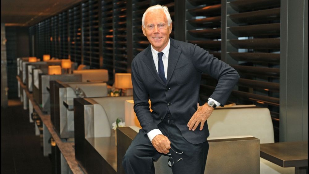 Giorgio Armani a anunțat data la care se va retrage din activitate. Celebrul creator de modă are 90 de ani