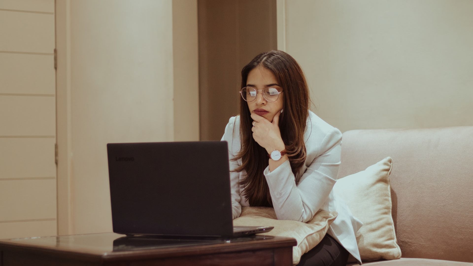 (P) Cele mai ieftine tipuri de laptopuri