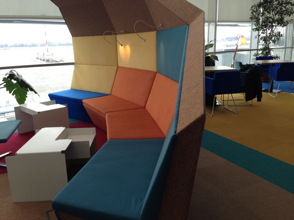 Salon Business Aeroportul Henri Coanda - Imagine 7