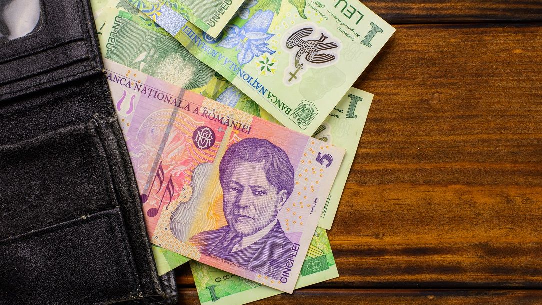 Paypoint: 20% dintre romani retrag toata suma din cont si fac plati in numerar.