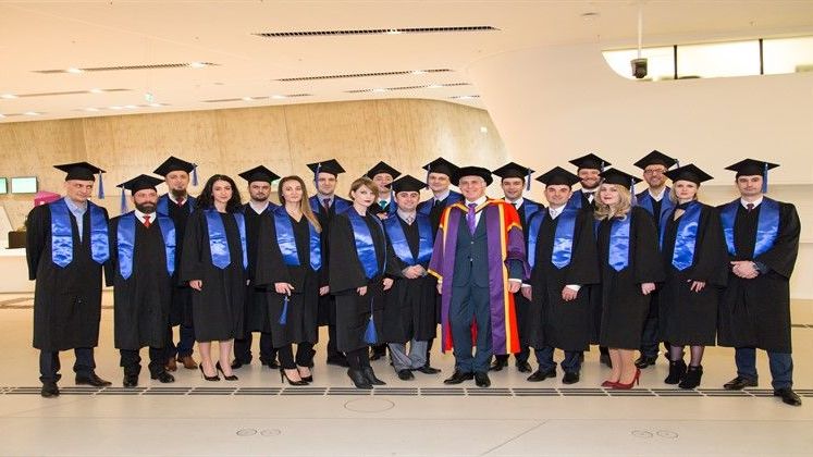 (P) Burse de pana la 35% pentru programul de Executive MBA, oferite de cea mai mare universitate de business din Europa