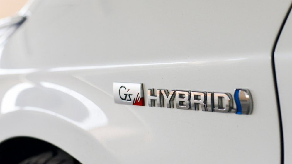 TOP 10 modele de mașini hibride preferate de români în primele 9 luni