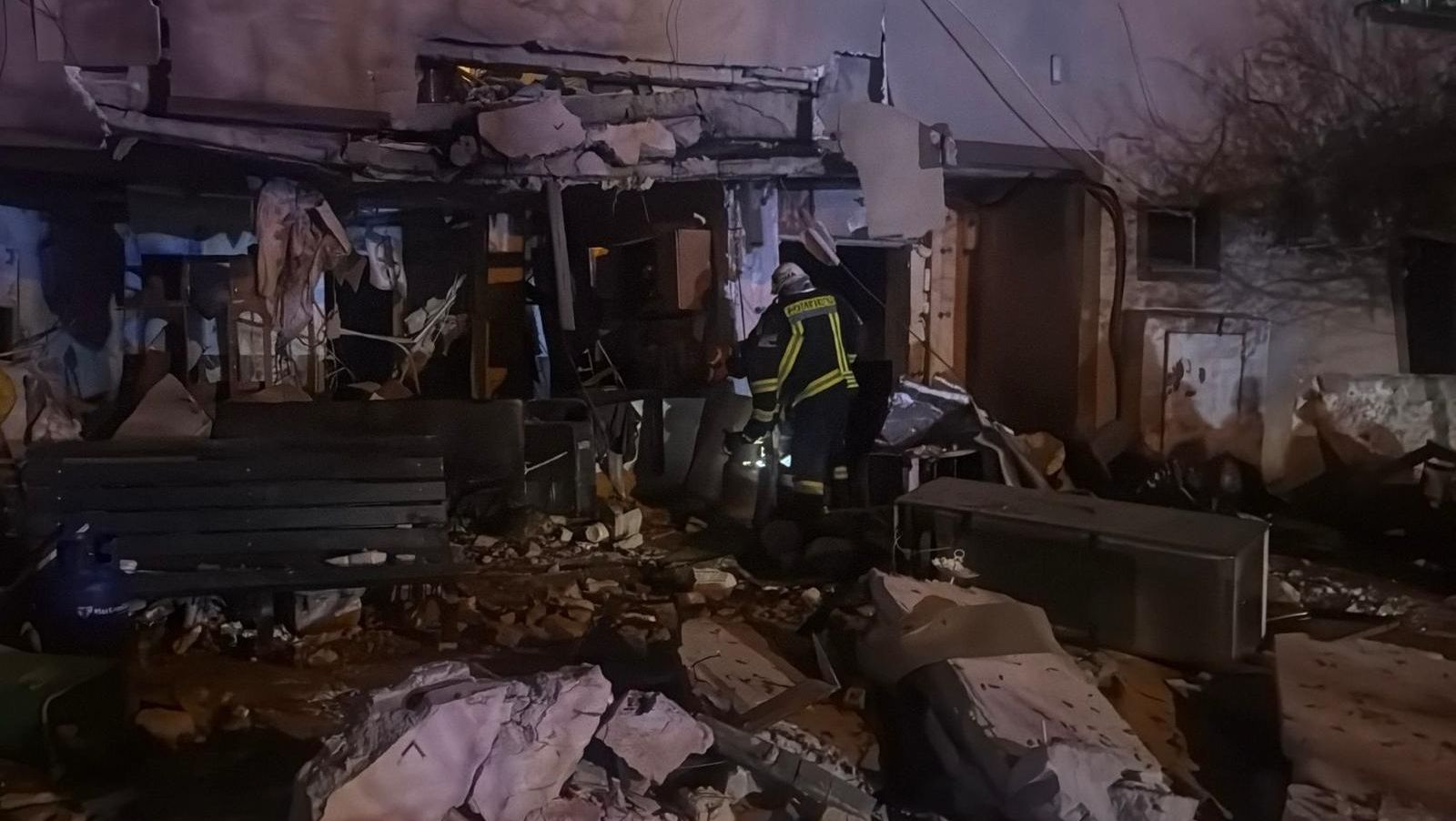 Bilanț trist în urma exploziei din Buftea: Cinci persoane au fost rănite, trei au ajuns la spital