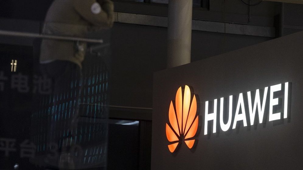Șeful Huawei se așteaptă la prăbușire a veniturilor de până la 40 miliarde de dolari din vânzarea de telefoane