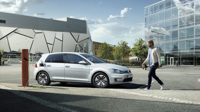 Volkswagen estimeaza ca livrarile de masini plug-in vor ajunge la circa 300 de unitati anul acesta