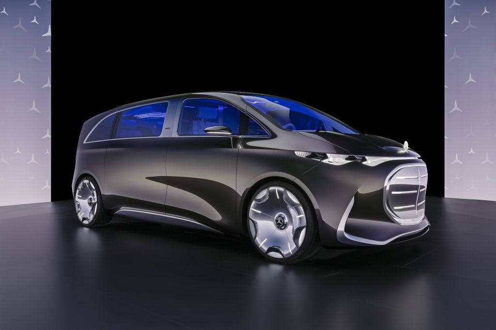 Lux, eleganță și tehnologie fără frână: Mercedes Benz dă startul unei noi ere premium în co - Imagine 1