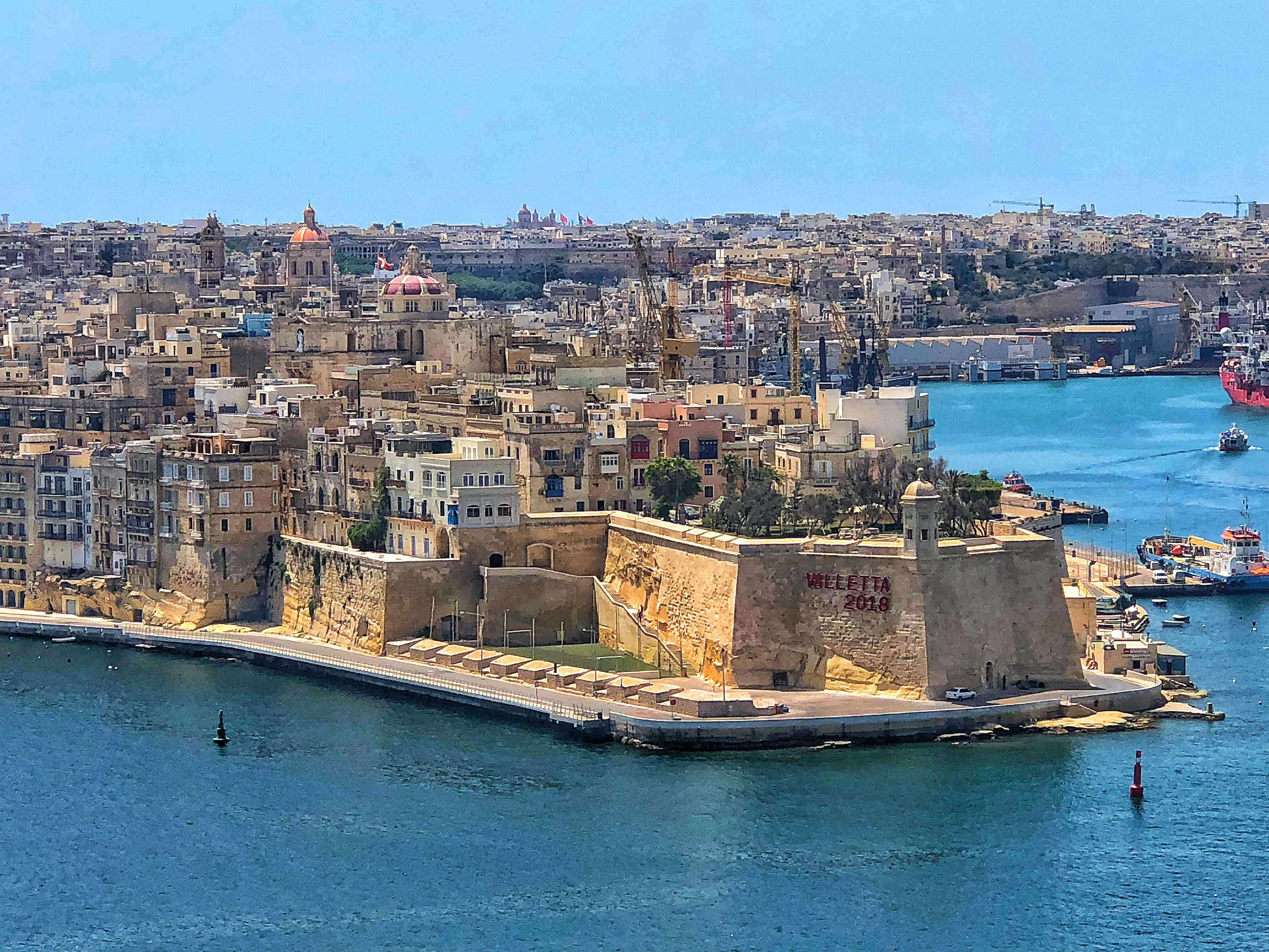 Revelion în Malta de la 563 de euro de persoană. Malta Travel propune hoteluri premium și o petrecere exclusivă la InterContinental