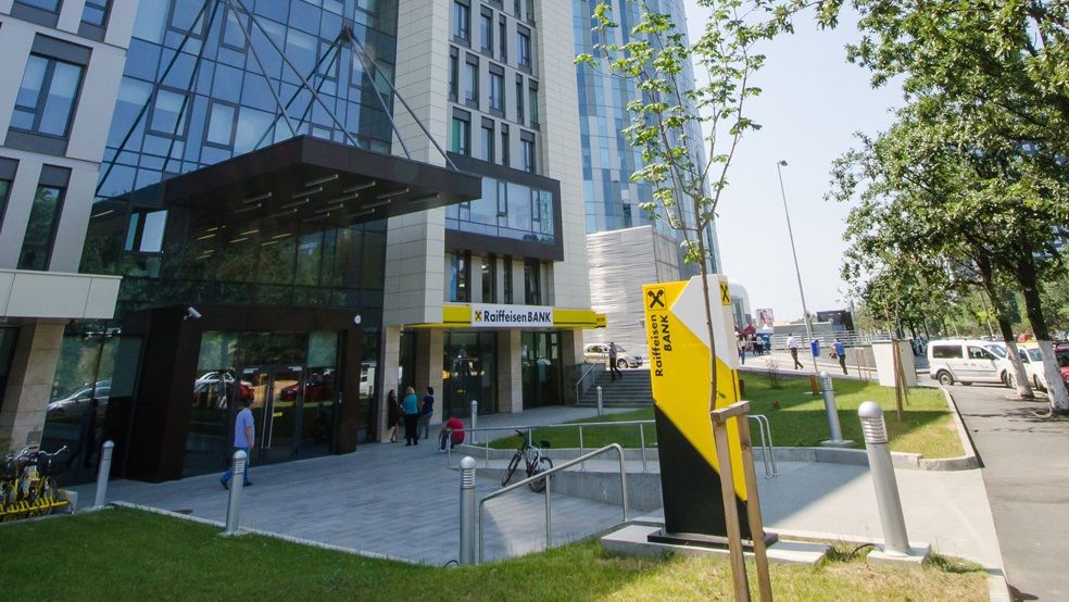 Raiffeisen a ajuns să administreze averi de 10 miliarde euro în România