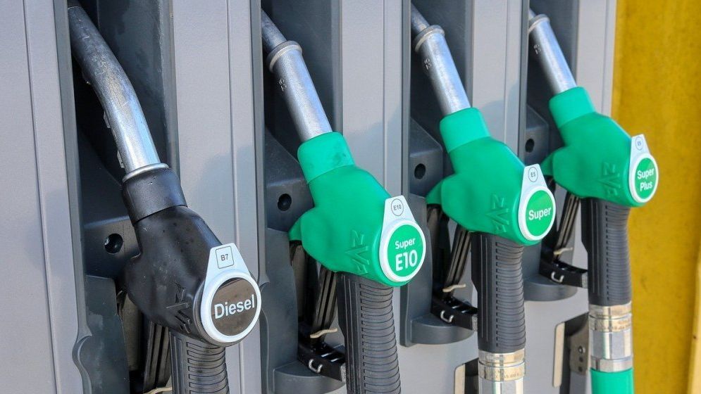 Va ajunge prețul motorinei la două cifre? Cum se pregătește ministrul român al Energiei