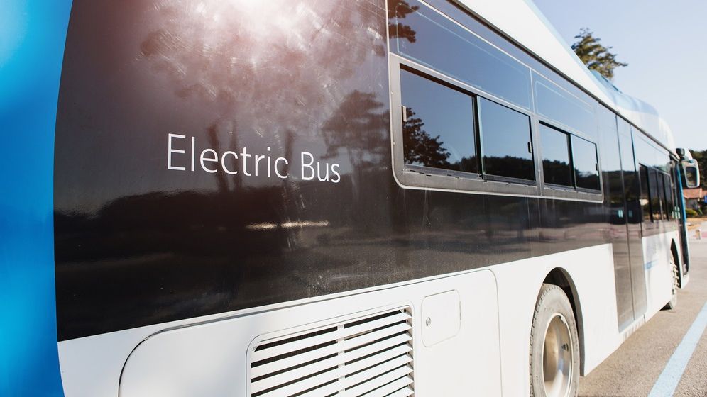 Administratia Mediului pune la bataie 460 mil. lei pentru autobuze electrice si hibride