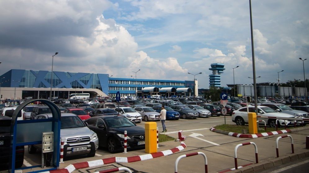 Jurnalist întors recent din Italia pe Otopeni: Carantina de pe Otopeni, o bătaie de joc și o minciună ordinară