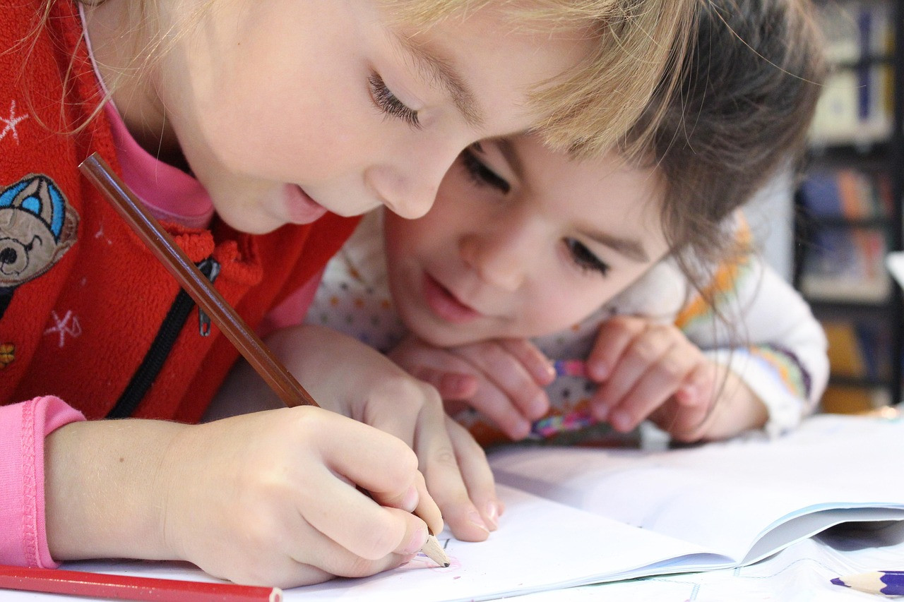 Back to school 2026: ce rechizite găsești la Lidl și cât costă pregătirea pentru noul an școlar