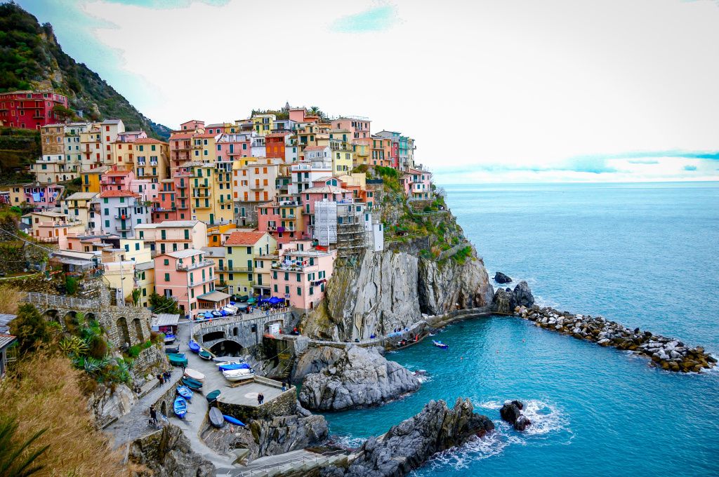Cinque Terre - Mar Pecar - Unsplash