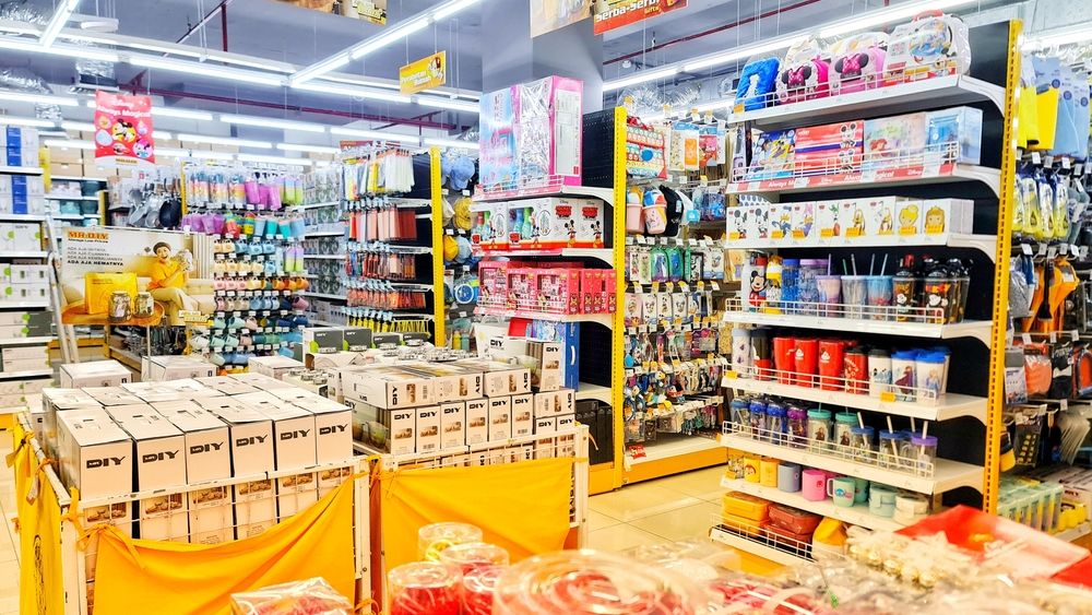 Un nou retailer asiatic intră pe piața din România și oferă vouchere de 50 de lei. Unde deschide primul magazin și ce produse aduce