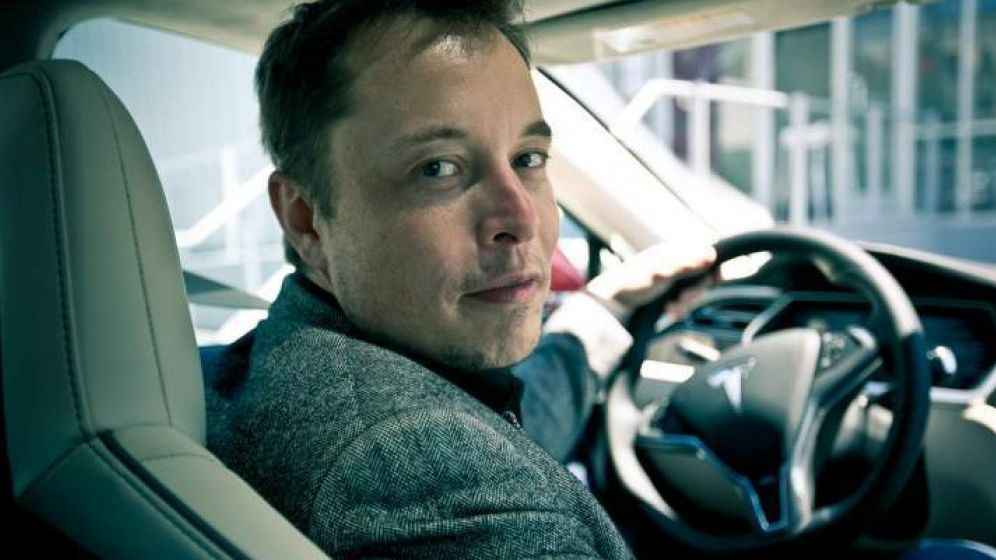 Musk a anuntat oficial data lansarii pentru camioneta electrica: mai buna decat un Ford F-150