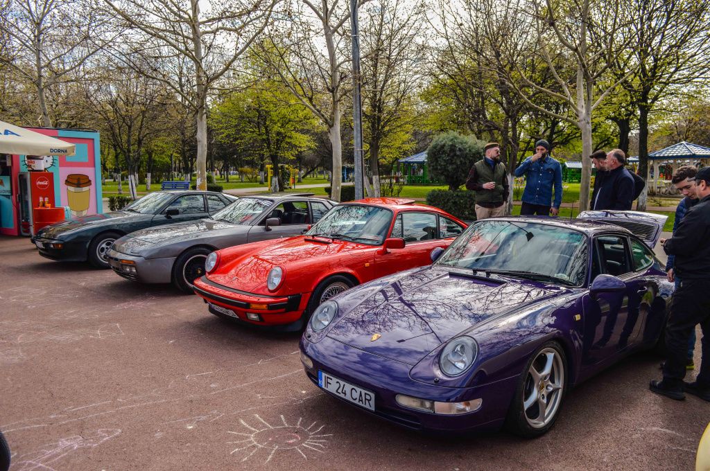 FOTO | Retroparada Primăverii: Ce am văzut la cea mai mare expoziție de mașini retro din țară - Imagine 34