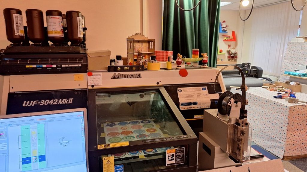 Cum arată Jucărești, fabrica de jucării unde angajații se deghizează în spiriduși, iar copii - Imagine 8