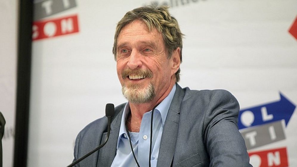 John McAfee, dezvoltator american de software de securitate cibernetică, a fost arestat în Spania