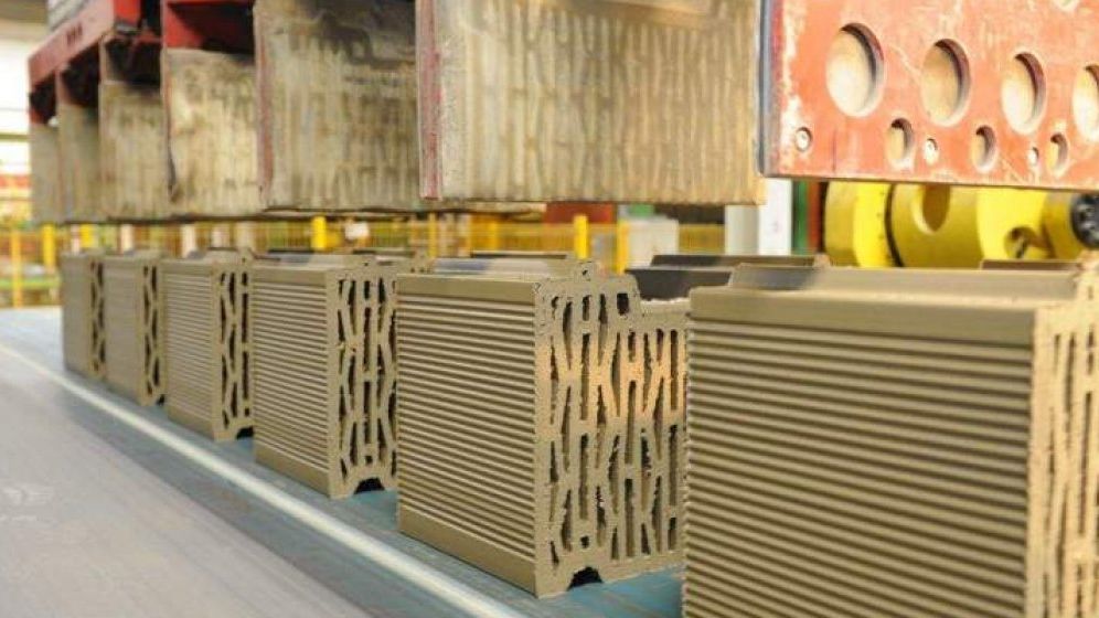 Consiliul Concurentei investigheaza tranzactia Wienerberger-Brikston: "Prezinta indoieli serioase privind compatibilitatea cu un mediu concurential normal"