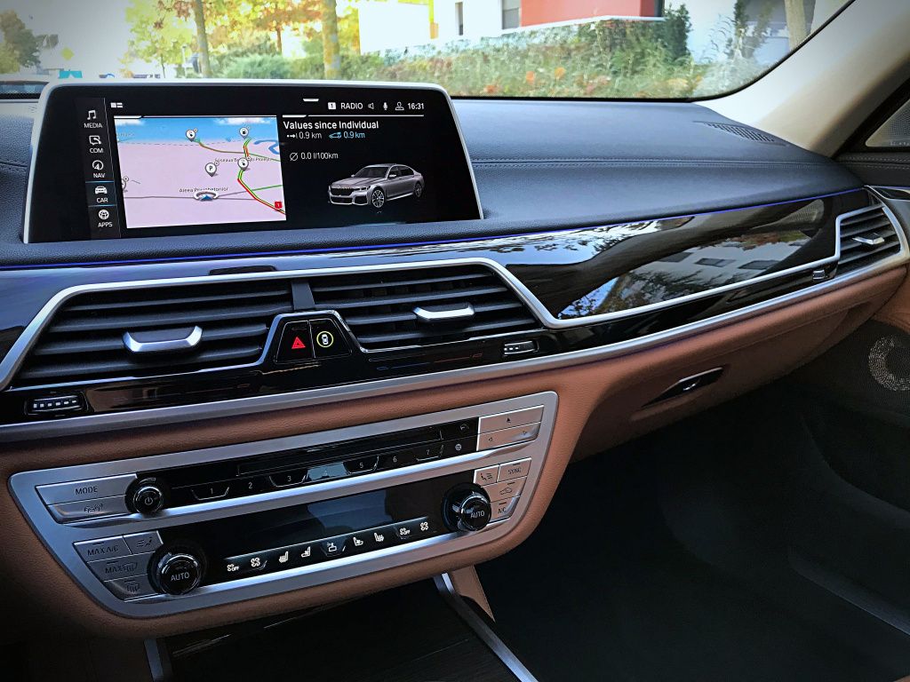 BMW 745e - Imagine 31