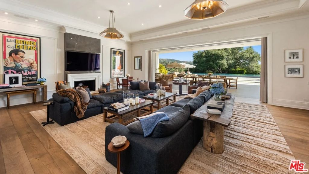 Cum arată casa de 68 mil. euro, scoasă la vânzare de Jennifer Lopez și Ben Affleck - Imagine 5