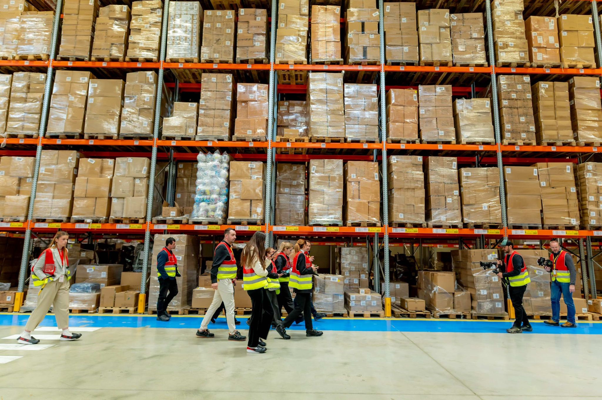 [FOTO] DHL și Pepco bat palma pentru logistica transporturilor în ...