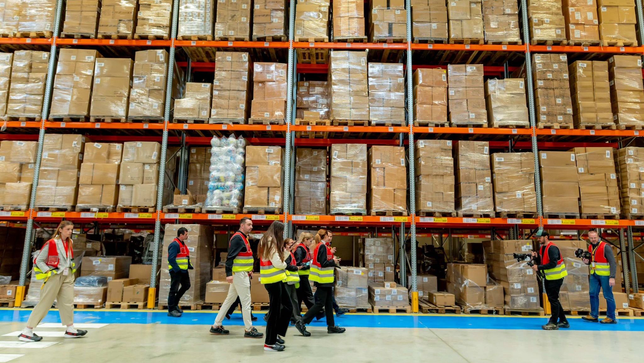 [FOTO] DHL și Pepco bat palma pentru logistica transporturilor în România. Imagini exclusive din noul depozit de lângă București