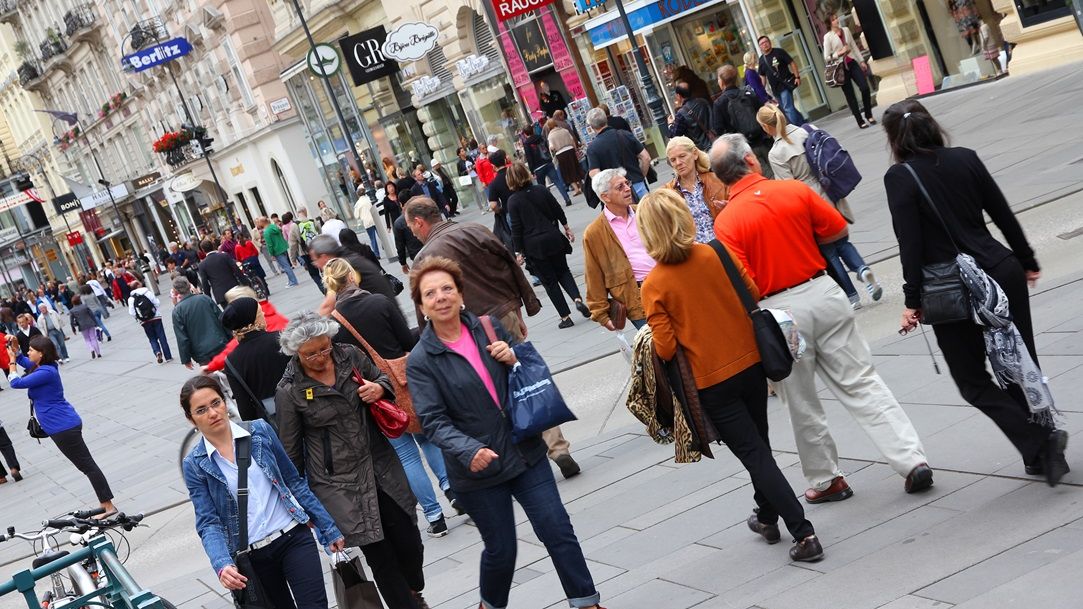 Șeful Erste, care deține și BCR, îi ”urechează” pe austriecii care nu se tem de Rusia