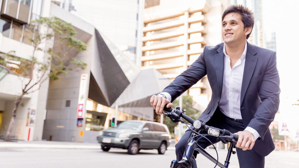 10 motive pentru șoferi pentru a da mașina pe o bicicletă sau o trotinetă electrică
