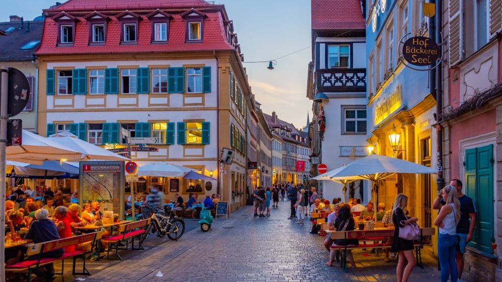 Oktoberfest la München? Care este de fapt orașul din care a pornit cultura germană a berii