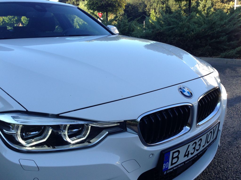 BMW 330e plug-in hybrid - Imagine 3